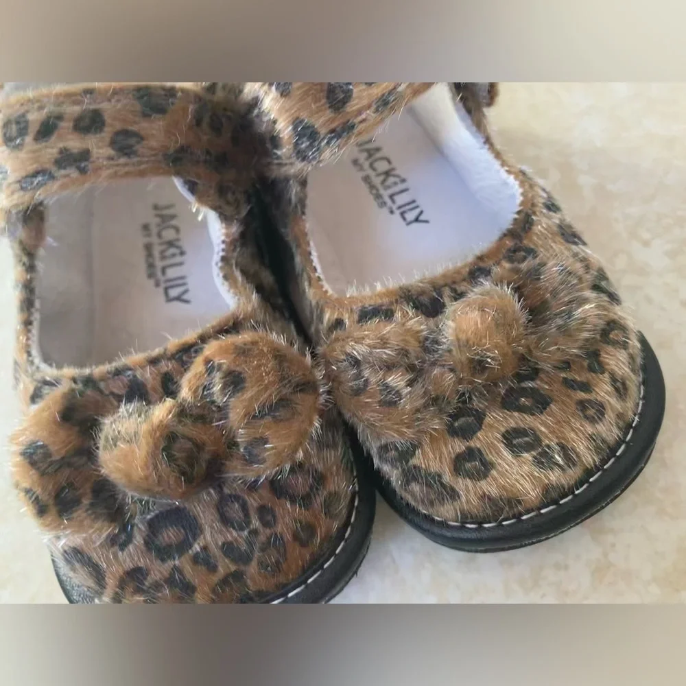 JACK and LILY MY SHOES faux fur Mary Jane dress shoes baby size 18-24 M 6 5